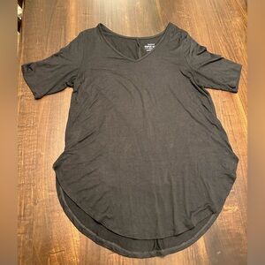 Size 2 Black Torrid Super Soft V-Neck Tunic Shirt